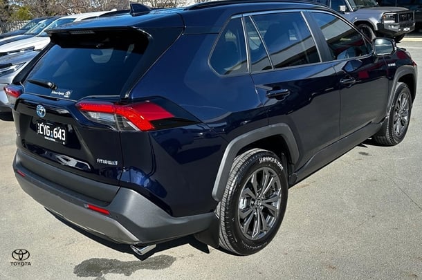 2024 Toyota Rav4 Hybrid GXL AWD image 5