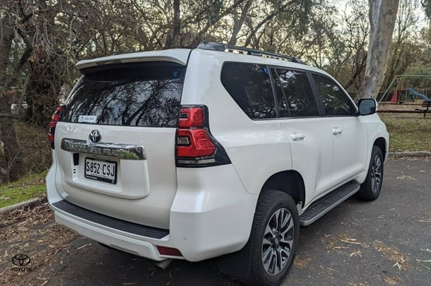 2022 Toyota Prado VX image 8