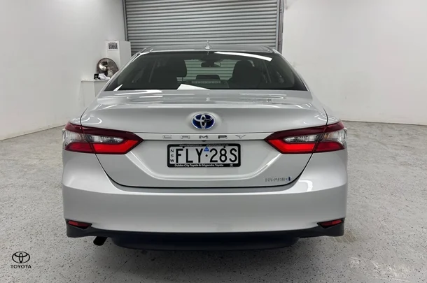 2024 Toyota Camry Hybrid Ascent image 4