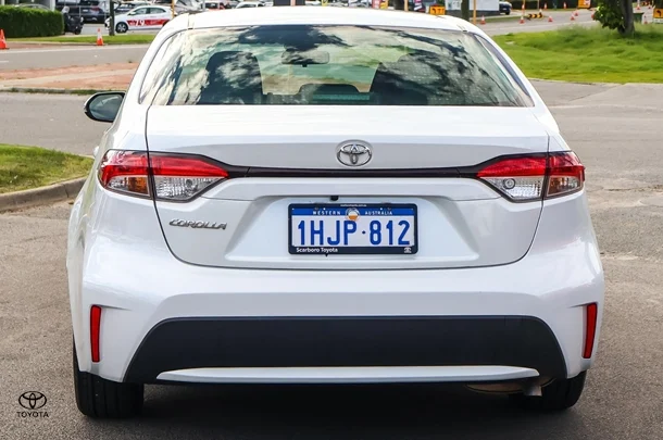 2021 Toyota Corolla Sedan SX image 5