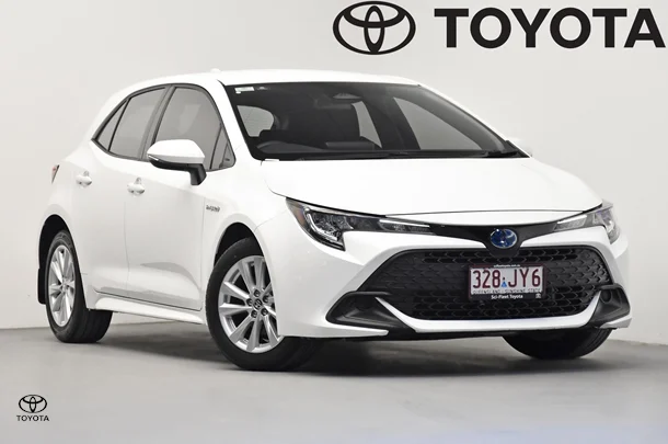 2024 Toyota Corolla Hatch Hybrid Ascent Sport image 1