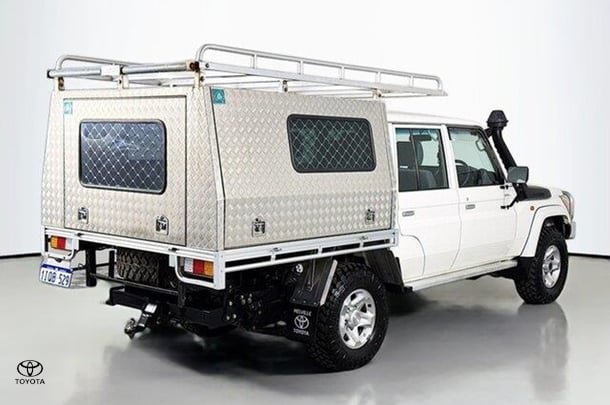 2021 Toyota LANDCRUISER MILITARY GXL image 9