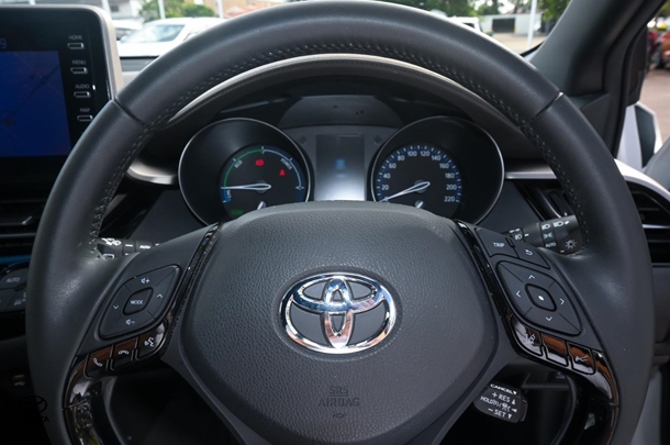 2021 TOYOTA C-HR Hybrid Koba 2WD image 11