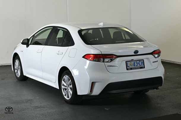 2023 Toyota Corolla Sedan Hybrid Ascent Sport image 23