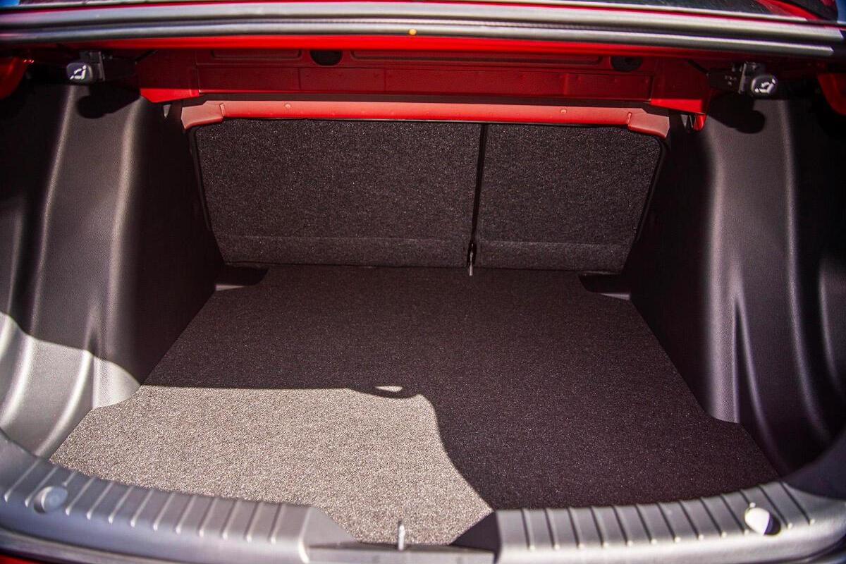 2024 Mazda 2 G15 GT DL Series Auto image 10