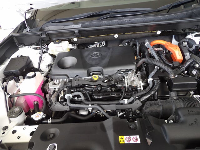 2024 Toyota Rav4 Hybrid GXL-2WD image 6