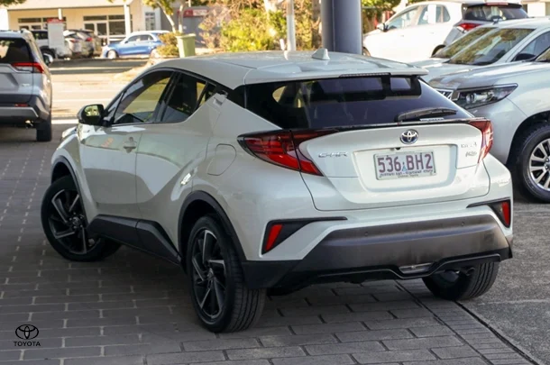 2021 Toyota C-HR Hybrid Koba 2WD image 2