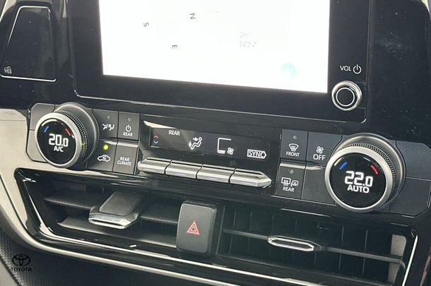 2024 Toyota Kluger Hybrid GX AWD image 24