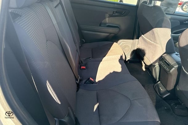 2021 Toyota Kluger Hybrid GX AWD image 22