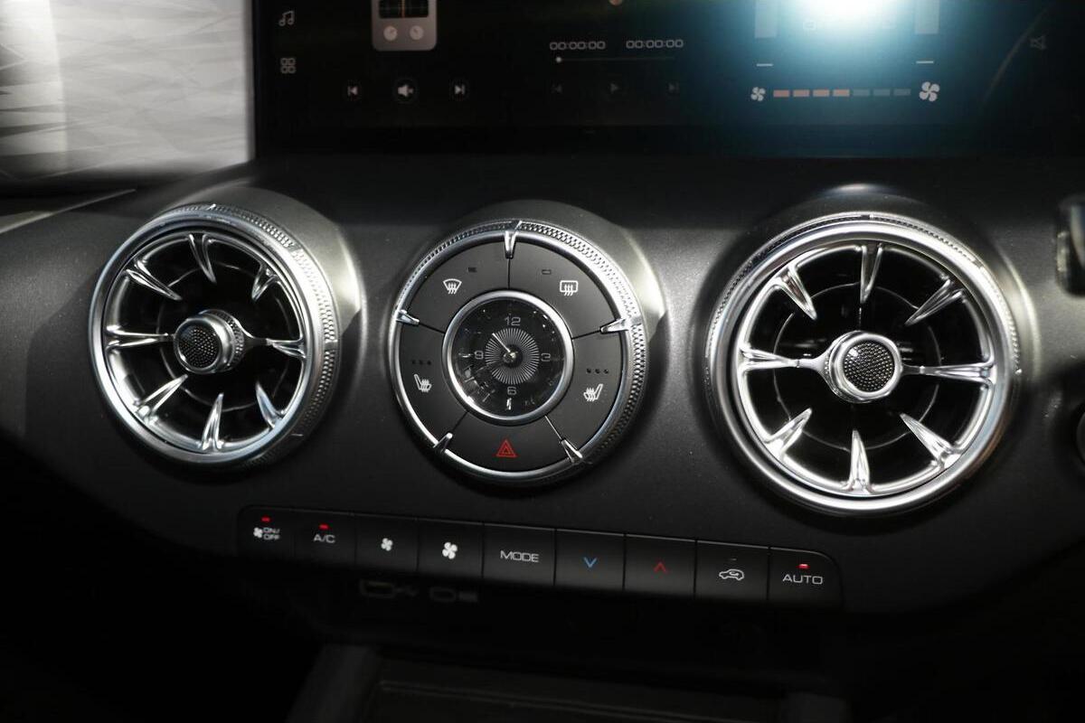 2024 GWM Tank 300 Ultra Auto 4x4 image 20