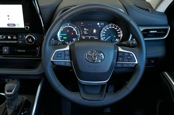2024 Toyota Kluger Hybrid GX image 10