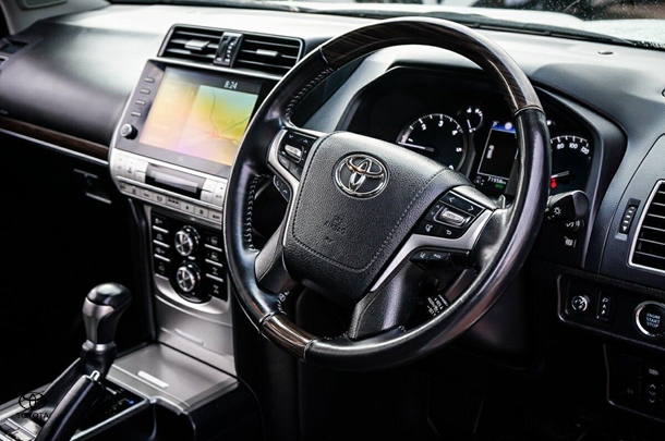 2021 Toyota Prado Kakadu image 16