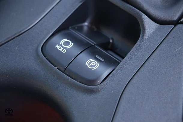 2024 Toyota Corolla Cross Hybrid GX image 20