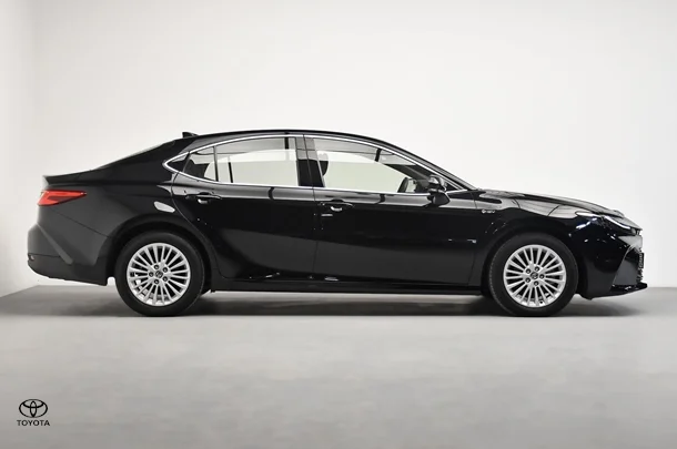 2024 Toyota Camry Hybrid Ascent Sport image 3