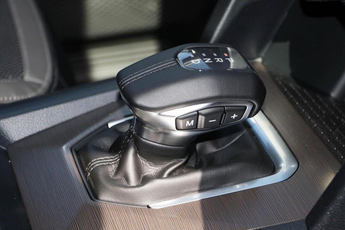 2024 Volkswagen Amarok TDI600 Style NF Auto 4MOTION Perm MY24 Dual Cab image 16