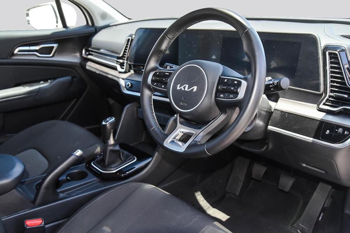 2024 Kia Sportage SX Manual FWD MY25 image 5