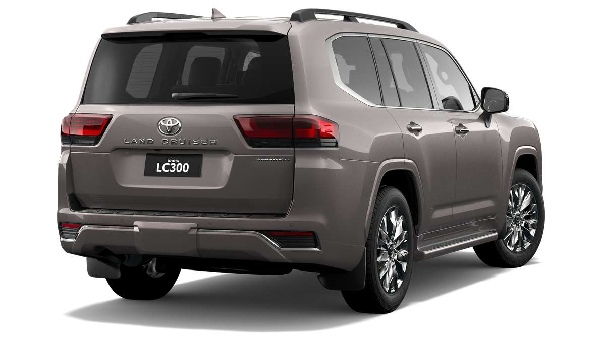 2025 Toyota LandCruiser 300 Sahara ZX Automatic image 3