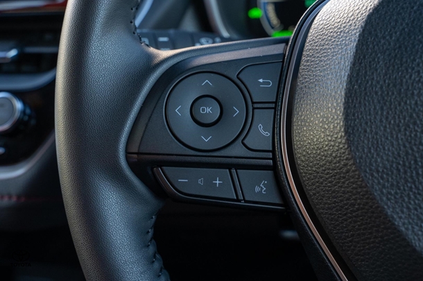 2024 TOYOTA Corolla Hatch Hybrid ZR image 22