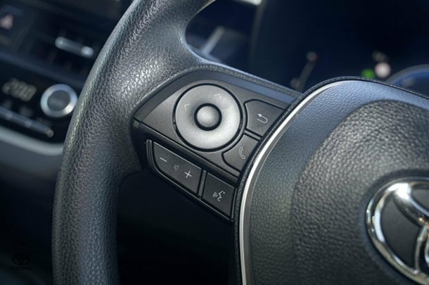 2023 Toyota Corolla Hatch Hybrid Ascent Sport image 15