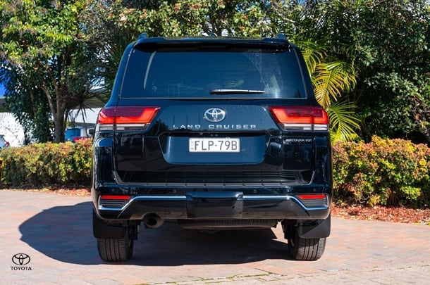 2024 TOYOTA Landcruiser Sahara ZX image 5