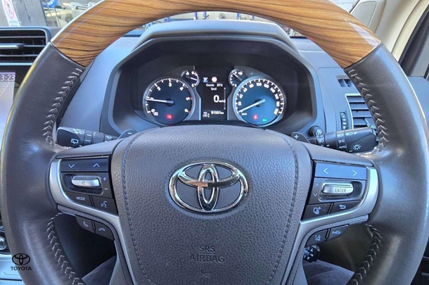 2021 Toyota Prado Kakadu image 20