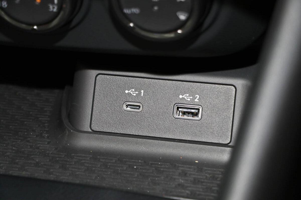 2024 Nissan Z Z34 Manual MY24 image 15