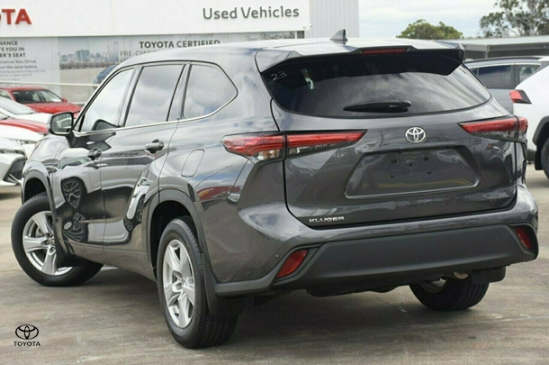 2022 Toyota Kluger GX-2WD image 3