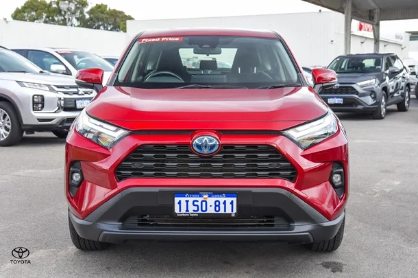 2023 Toyota Rav4 Hybrid GX image 3