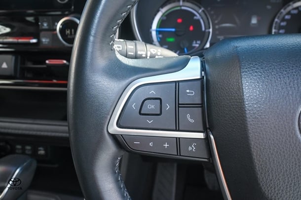 2022 Toyota KLUGER HYBRID GX AWD image 12