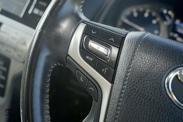 2018 Toyota Prado Kakadu image 14
