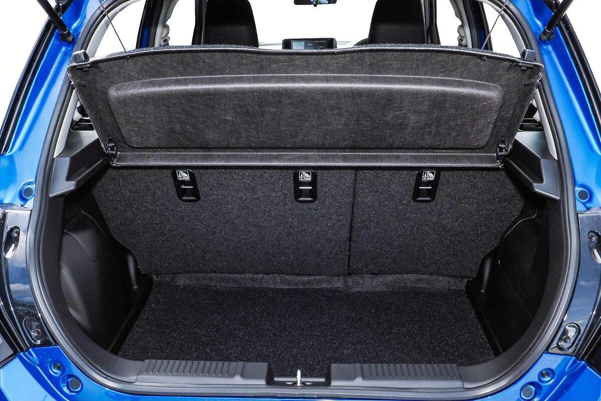 2024 Suzuki Swift Hybrid Manual image 9