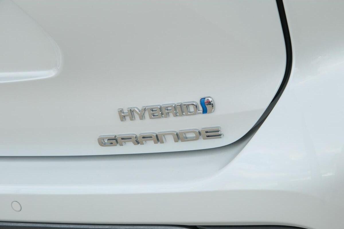 2025 Toyota Kluger Grande Auto eFour image 9