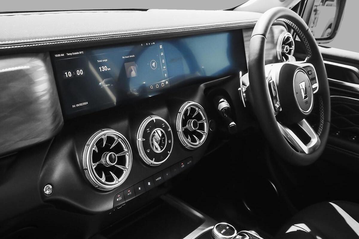 2025 GWM Tank 300 Ultra Hybrid Auto 4x4 image 8