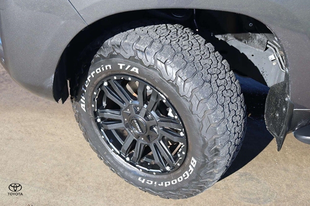 2020 Toyota Landcruiser VX image 29