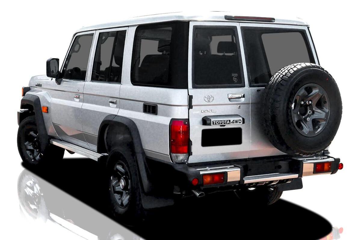 2024 Toyota Landcruiser GXL Manual 4x4 image 4