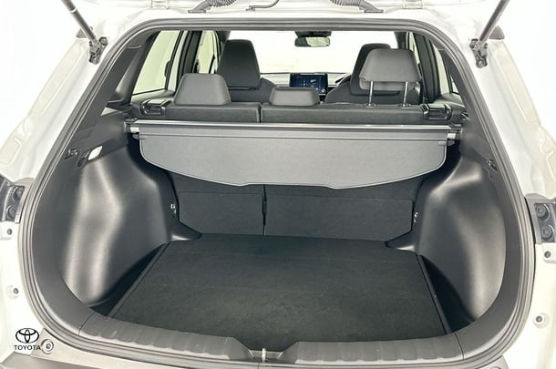 2022 Toyota Corolla Cross Petrol GX image 31