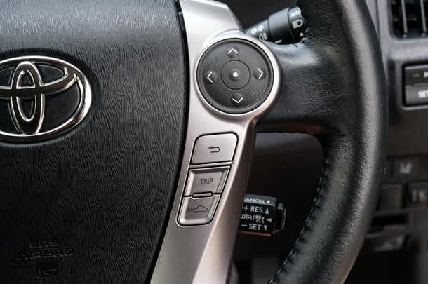 2020 Toyota Prius v L1 image 12