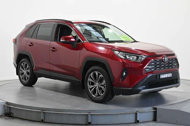 2022 Toyota RAV4 GXL-2WD image 3