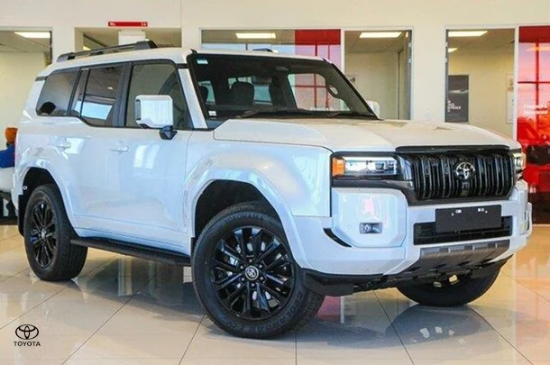 2024 Toyota Prado Kakadu image 1