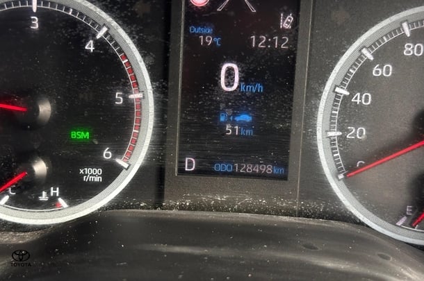 2019 Toyota HiAce LWB image 15