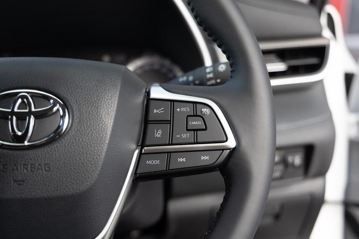 2025 Toyota Kluger GXL Auto eFour image 14