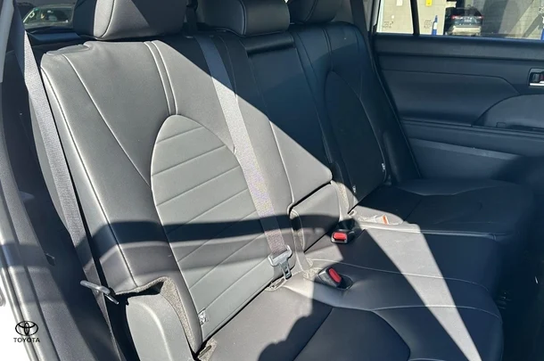 2024 Toyota Kluger Hybrid GXL AWD image 12