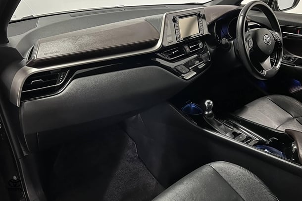 2017 Toyota C-HR Koba 2WD image 15