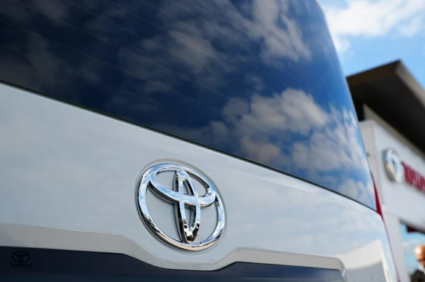 2024 Toyota Hiace LWB image 16
