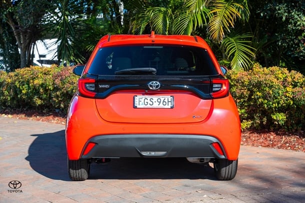2024 TOYOTA Yaris Hybrid SX image 5