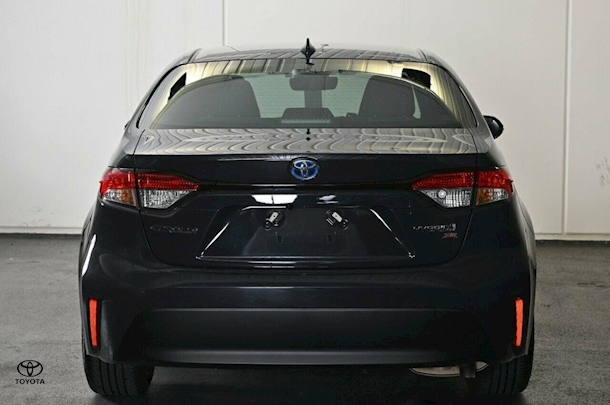 2022 Toyota Corolla Sedan Hybrid ZR image 23