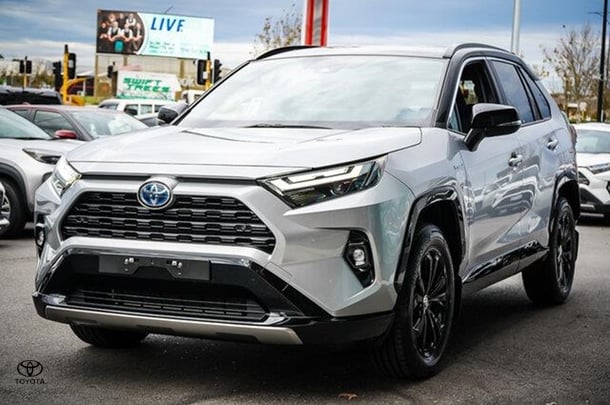 2024 Toyota RAV4 Hybrid XSE 2WD image 4