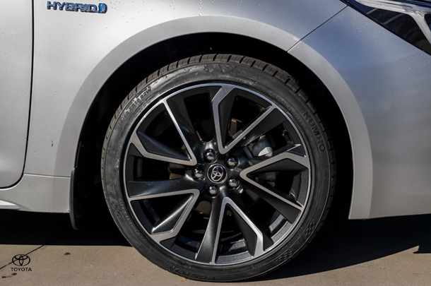 2023 Toyota Corolla ZR image 25