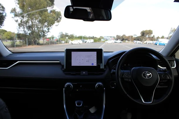 2024 Toyota RAV4 Hybrid GXL-2WD image 15