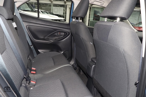 2024 Toyota Yaris Cross Hybrid GX image 15